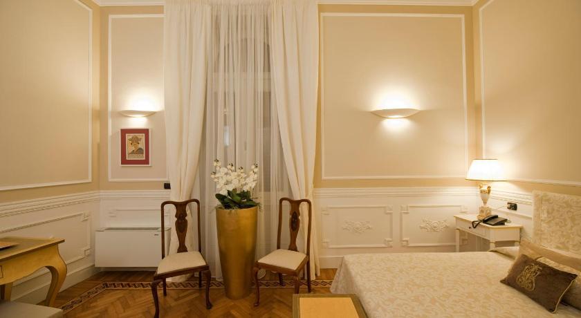 Palazzo Lombardo Bed & Breakfast Florence Exterior photo